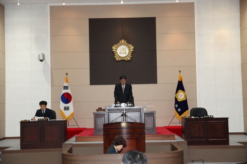 제208회 금산군의회 임시회 폐회_0
