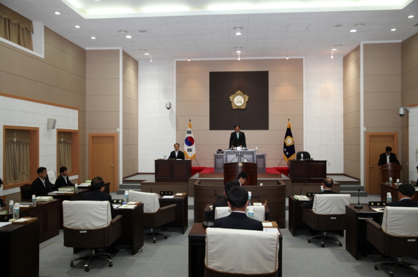 제211회 금산군의회 임시회 개회_1