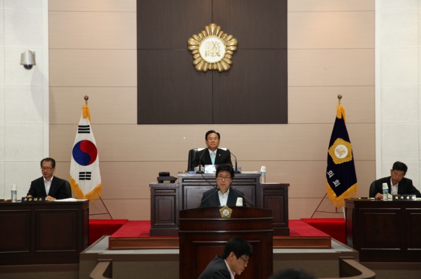 제211회 금산군의회 임시회 개회_2