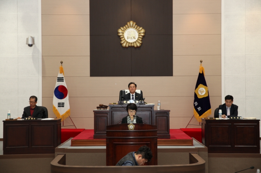 제216회 금산군의회 임시회 폐회_2