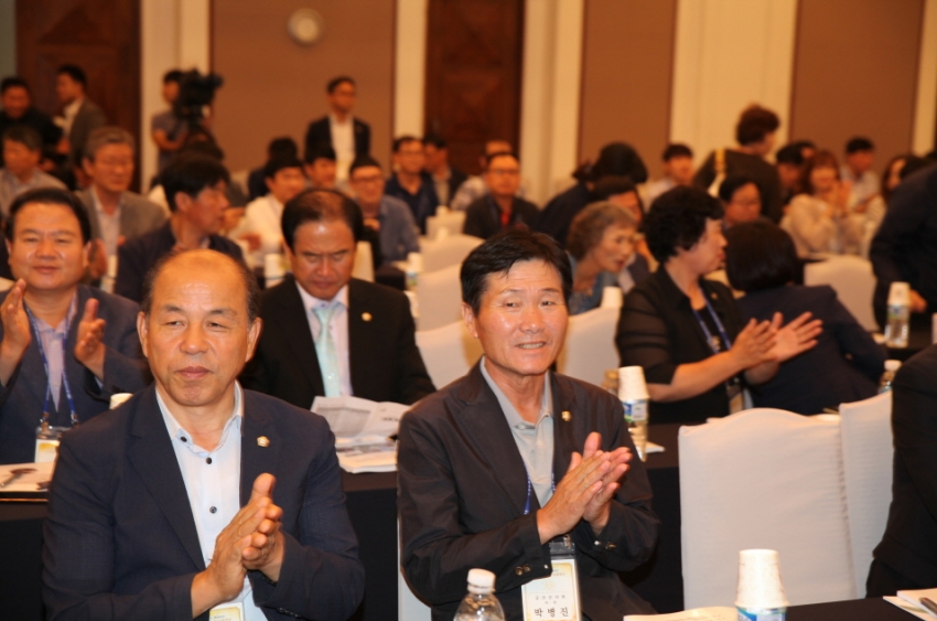 2017 충남시군의회 의원 및 사무국과 직원 의정연수_3