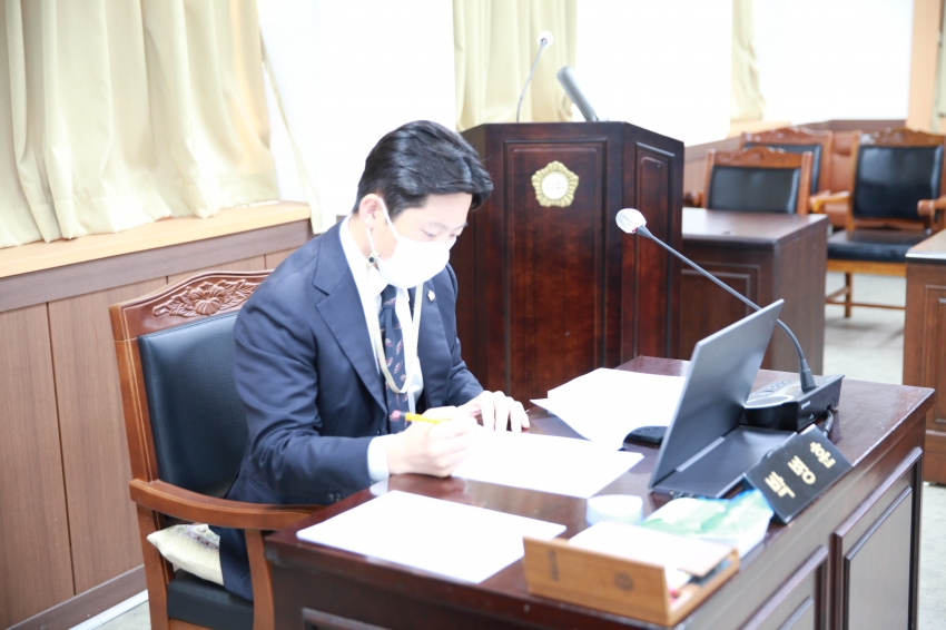 제295회 임시회 의회운영위원회_4