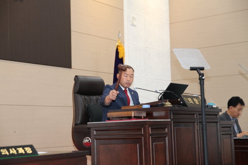 제306회 금산군의회 임시회 및 인삼수매 촉구 결의_2