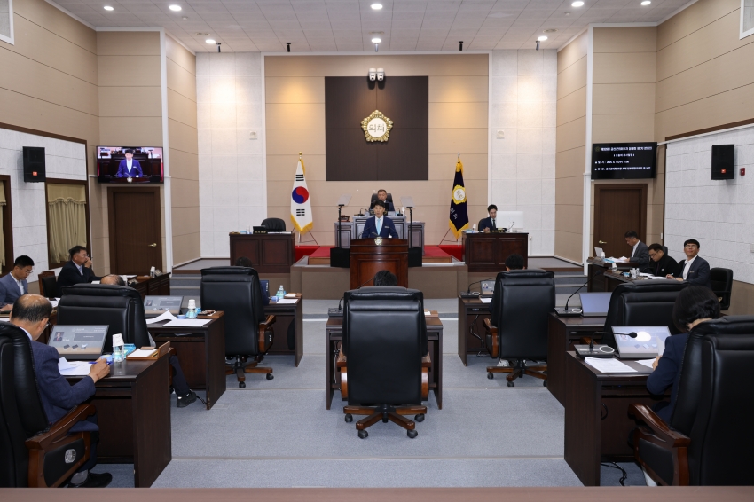 제329회 1차 정례회 제2차 본회의_0