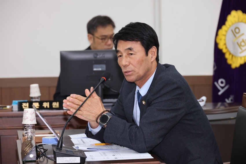 제333회 금산군의회 2차 정례회 상임위원회_3