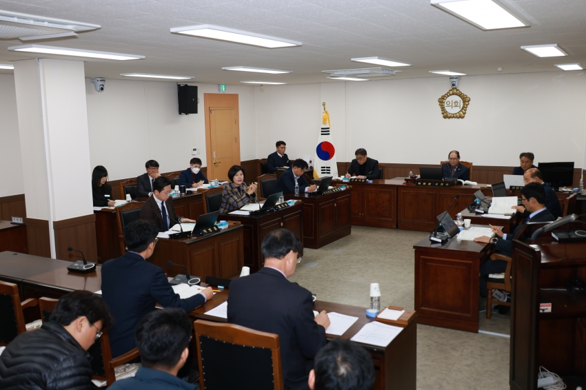 금산군의회 제333회 2차 정례회 제2차 행정사무감사특별위원회_0
