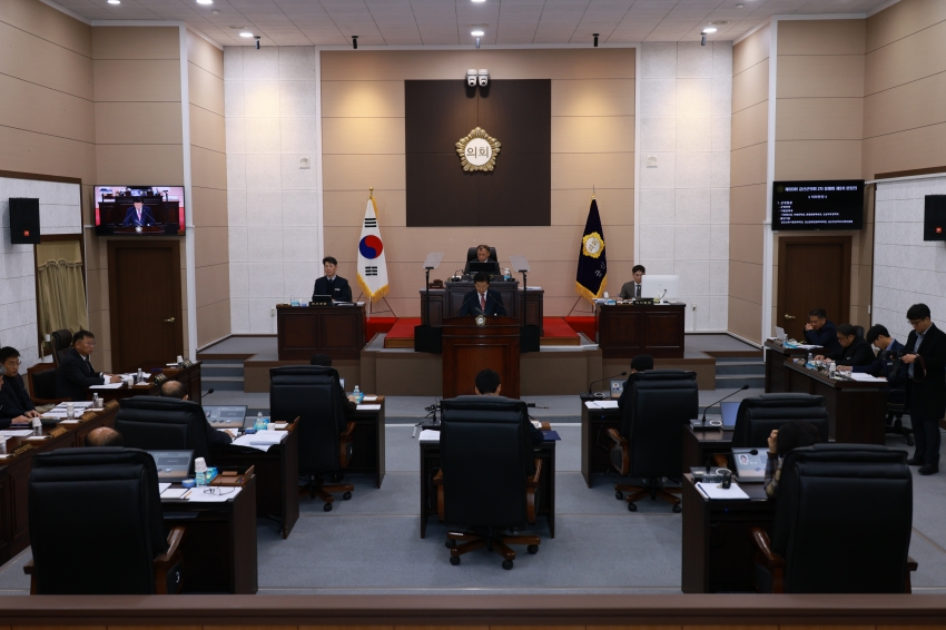 제333회 2차 정례회 제3차 본회의 군정질문_0