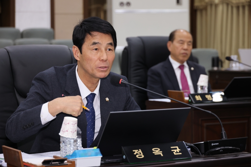 제333회 2차 정례회 제4차 본회의 군정질문 2일차_3